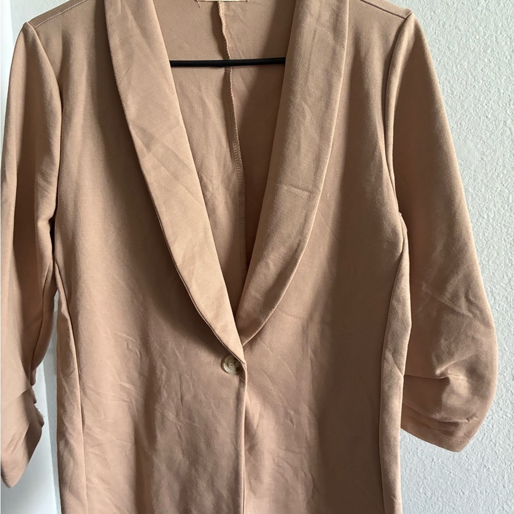 Women's Tan Blazer